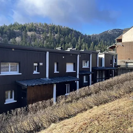 T4 Ensoleille Avec Jardin, Proche Commerces & Pistes, Navette Gratuite, Equipement Complet - Fr-1-787-38 Chalet *